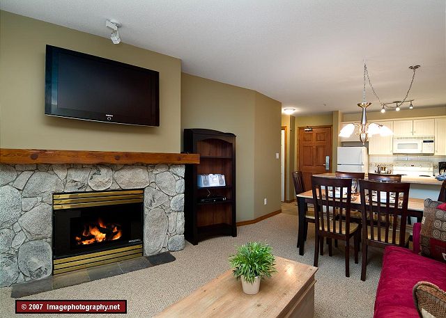 Whistler Aspens on Blackcomb Accommodation 328 Fireplace
